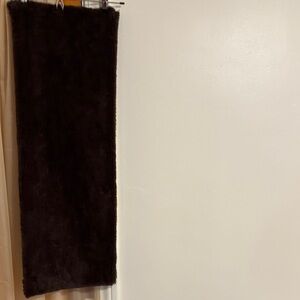 Elegant dark brown faux fur scarf.